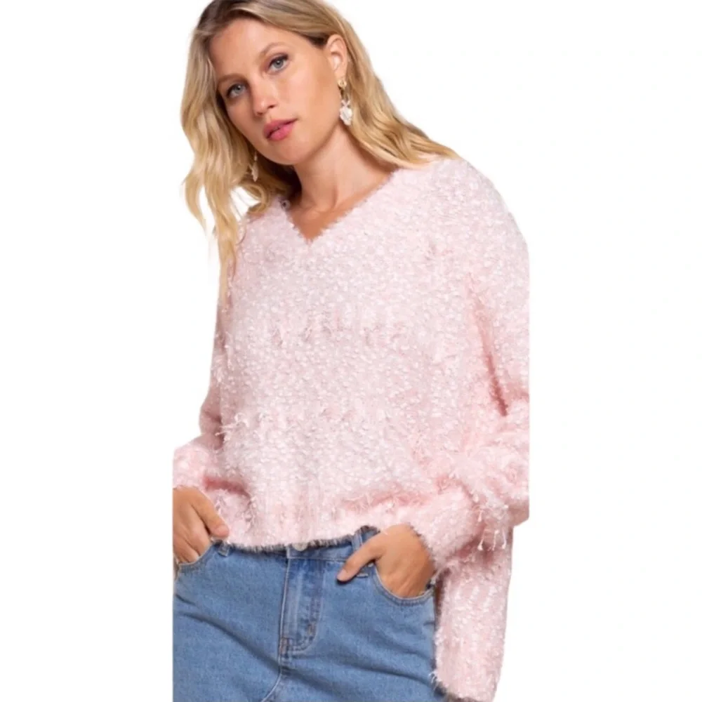 SALE POL Pink & White Plush & Fuzzy Popcorn Sweater Oversized